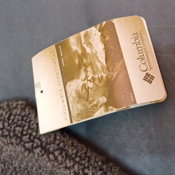 NWT Sherpa full zip Columbia vest - Picture 6 of 6